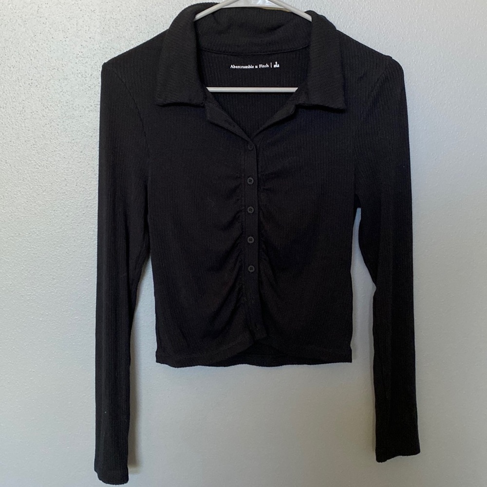 Abercrombie & fitch Cropped black button up